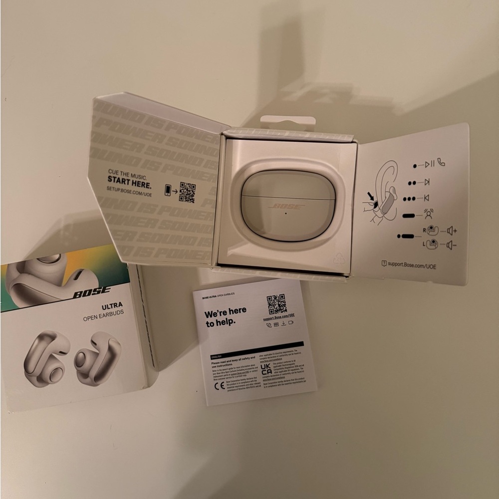 Bose Ultra Open Earbuds - Picture 2 of 3